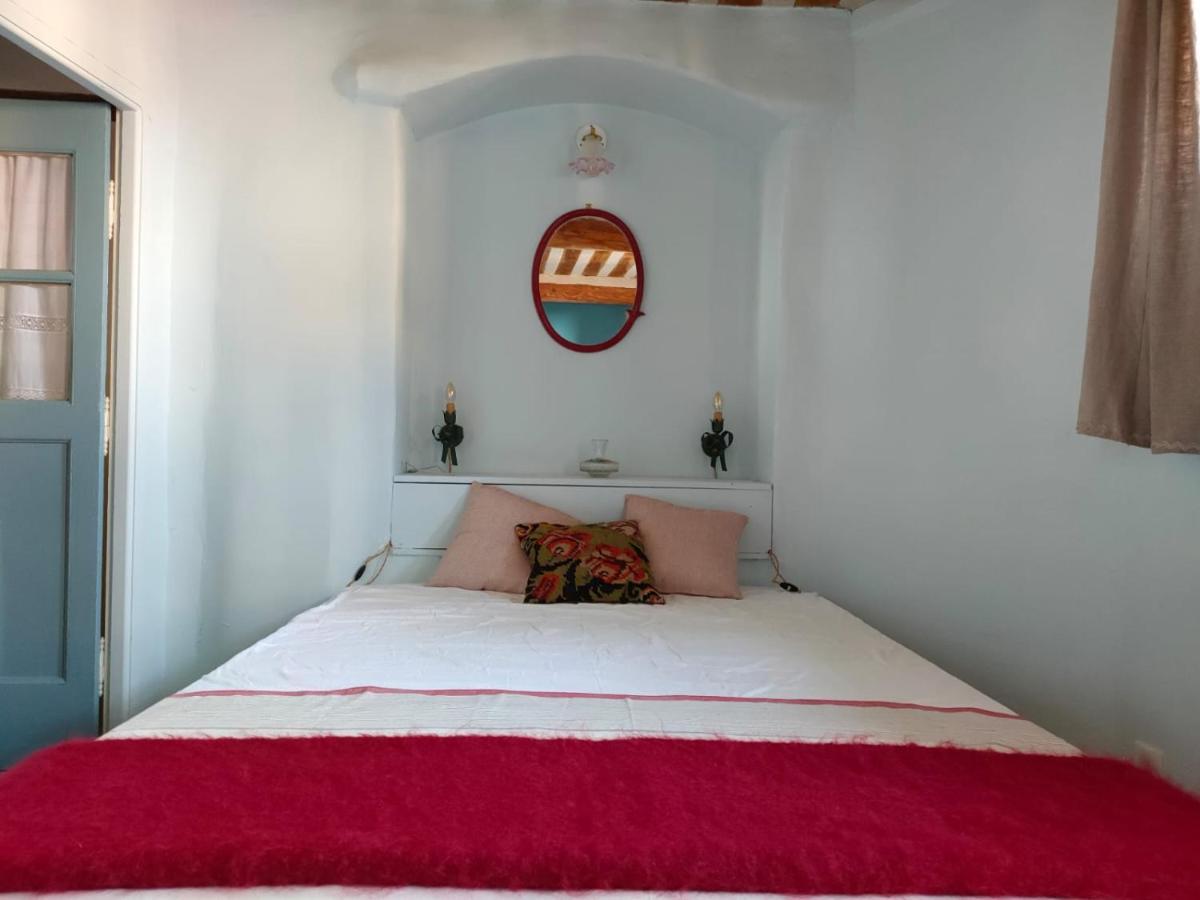 La Maison Pres De La Fontaine Saignon Εξωτερικό φωτογραφία