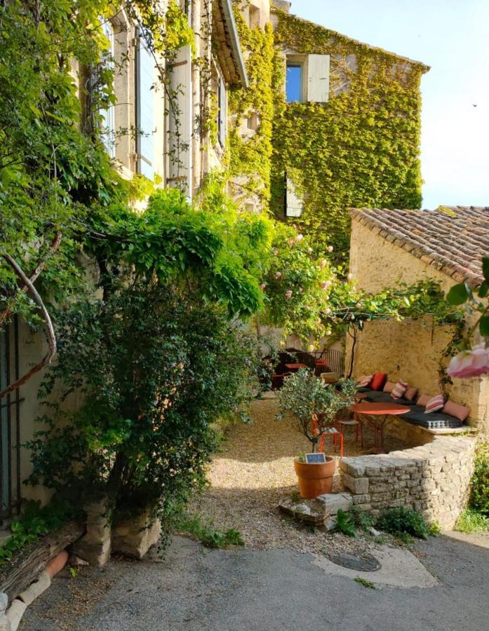 La Maison Pres De La Fontaine Saignon Εξωτερικό φωτογραφία